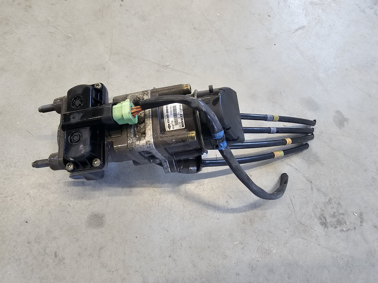 RENAULT PEDAL BRAKE VALVE / K040158 / 21390589 - Kočioni ventil: slika 4 RENAULT PEDAL BRAKE VALVE / K040158 / 21390589 - Kočioni ventil: slika 4