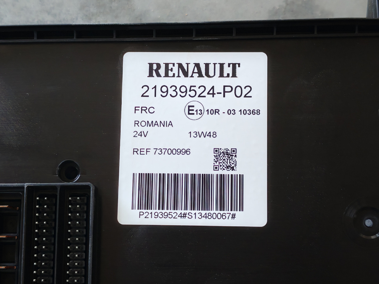 RENAULT RANGE T / FUSE BOX / 21939524 P02 - Osigurač: slika 4 RENAULT RANGE T / FUSE BOX / 21939524 P02 - Osigurač: slika 4