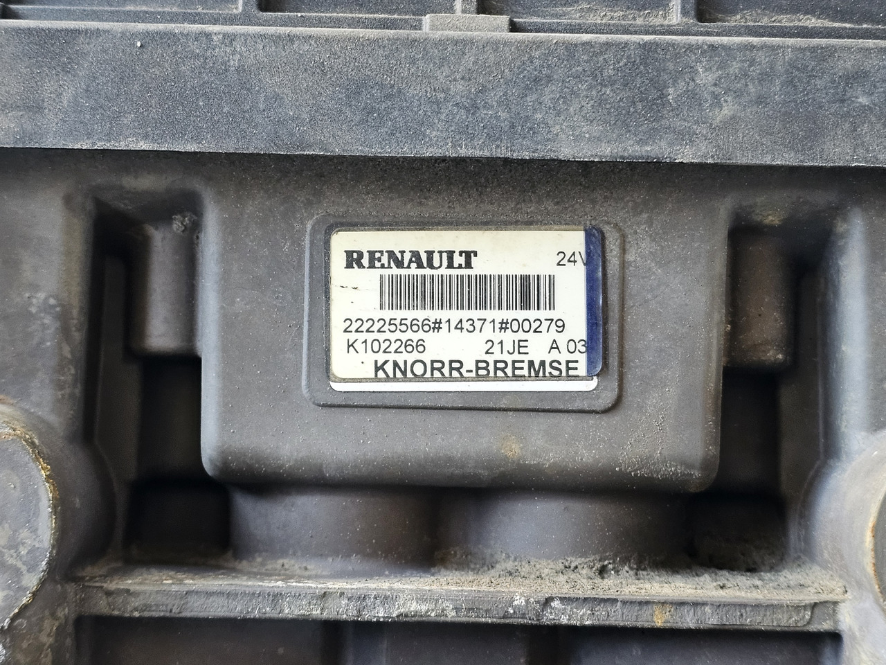 RENAULT RANGE T / REAR EBS VALVE / K102266 22225566 - Kočioni ventil: slika 5 RENAULT RANGE T / REAR EBS VALVE / K102266 22225566 - Kočioni ventil: slika 5