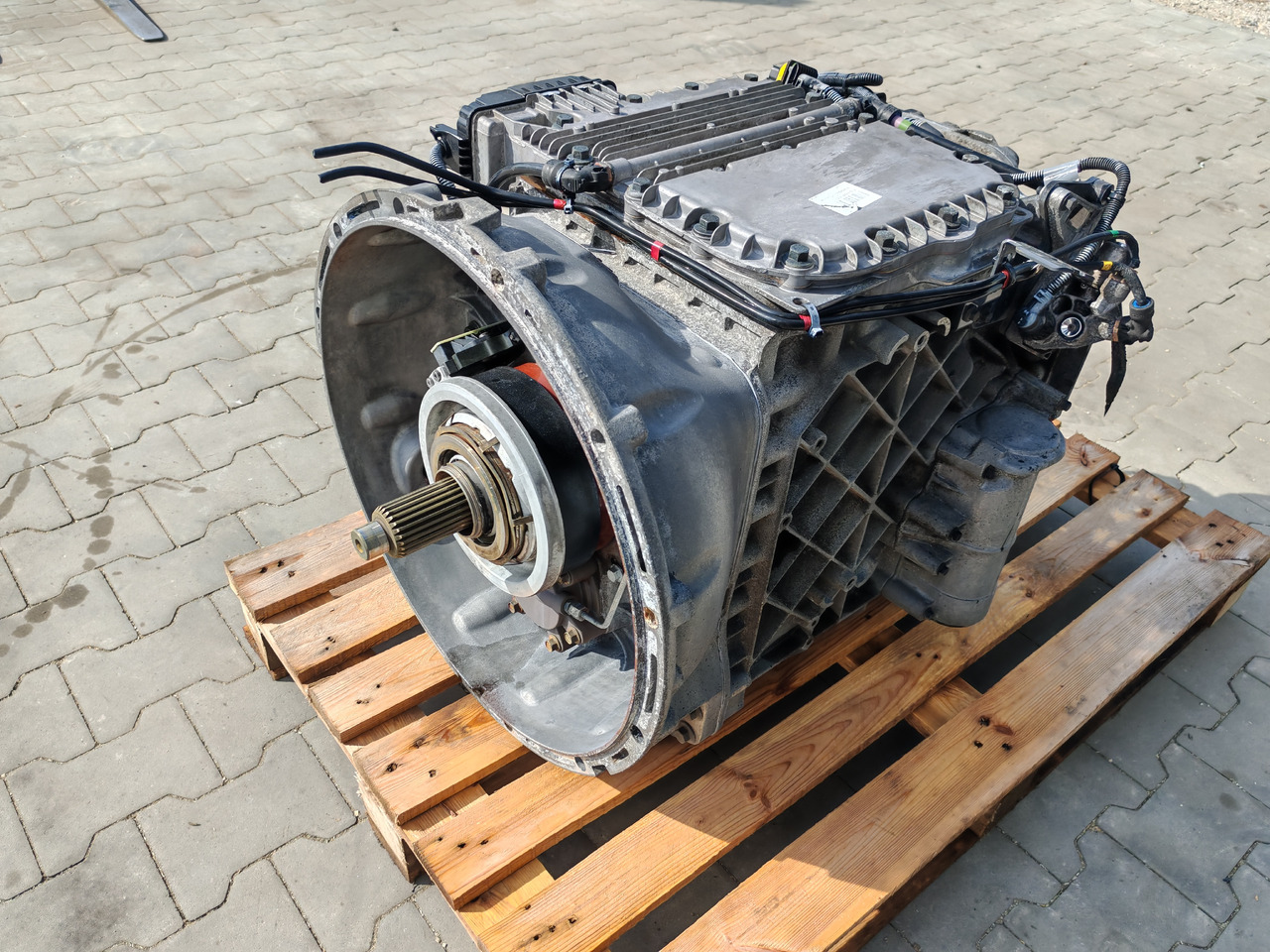 RENAULT VOLVO / AT2412E I-SHIFT / COMPLETE GEARBOX - Menjač: slika 3 RENAULT VOLVO / AT2412E I-SHIFT / COMPLETE GEARBOX - Menjač: slika 3