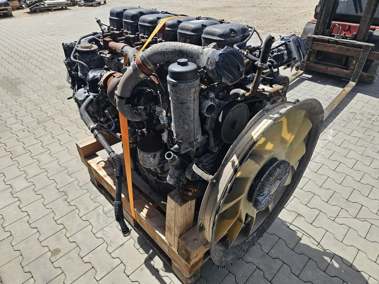SCANIA DC13 147 / 146 EURO 6 / COMPLETE ENGINE - Motor: slika 5 SCANIA DC13 147 / 146 EURO 6 / COMPLETE ENGINE - Motor: slika 5