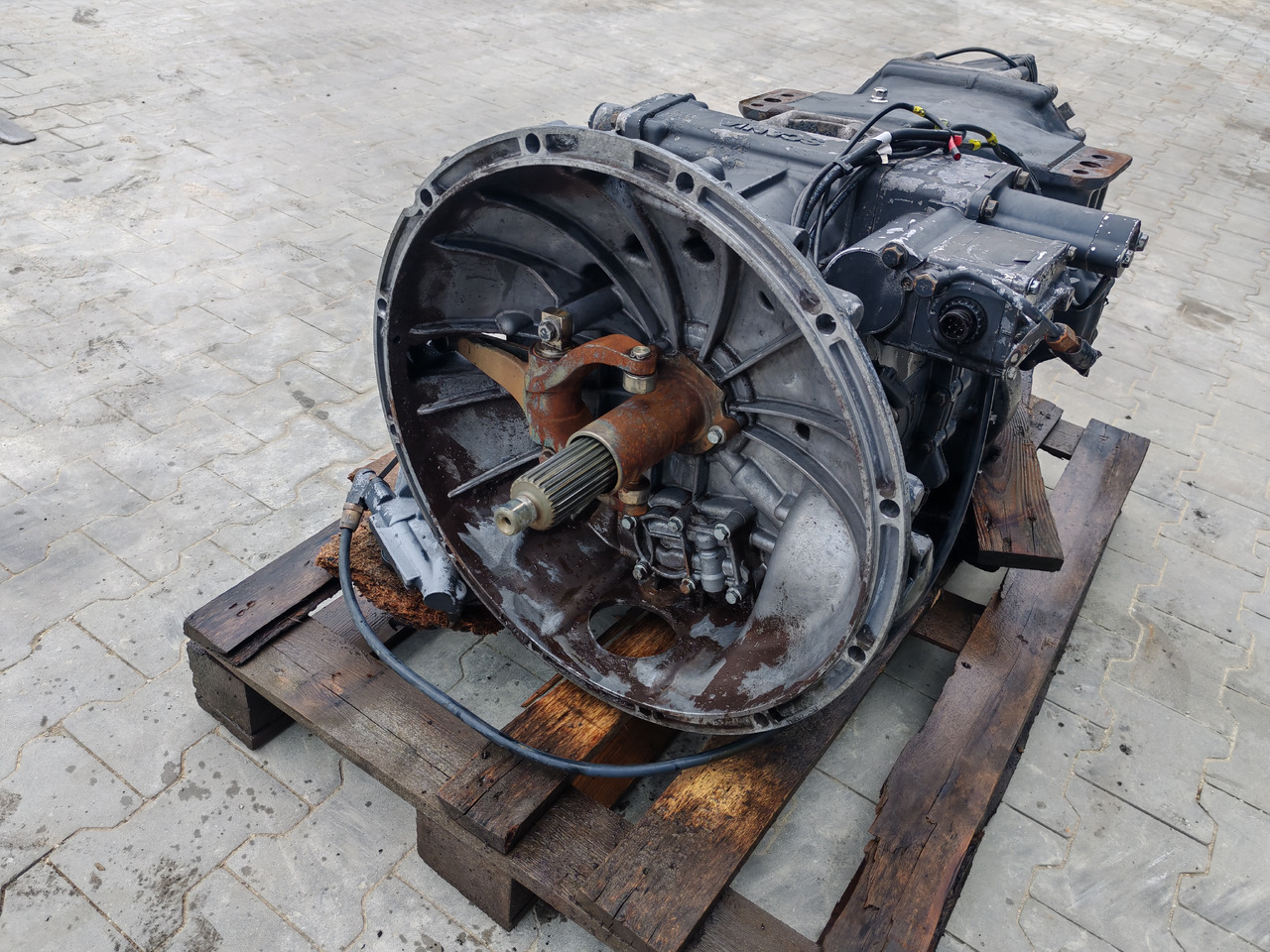 SCANIA GEARBOX / GRSO905 / COMPLETE / WORLDWIDE DELIVERY - Menjač: slika 3 SCANIA GEARBOX / GRSO905 / COMPLETE / WORLDWIDE DELIVERY - Menjač: slika 3