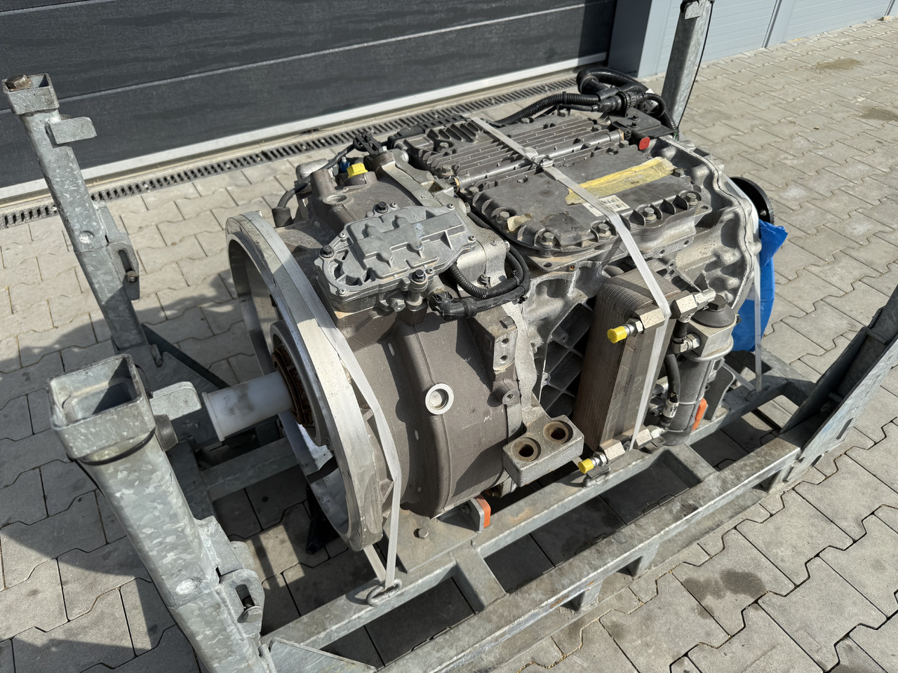 VOLVO BUS HYBRID Automatic gearbox AT2412F electric motor EMDS120 (EMD300B) / NEW - Menjač za Gradski autobus: slika 3 VOLVO BUS HYBRID Automatic gearbox AT2412F electric motor EMDS120 (EMD300B) / NEW - Menjač za Gradski autobus: slika 3