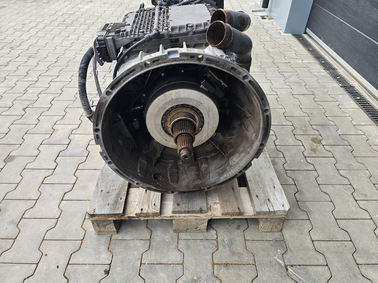 VOLVO FH FM FMX / SPO2812 / RETARDER / CRAWLER / COMPLETE GEARBOX - Menjač: slika 4 VOLVO FH FM FMX / SPO2812 / RETARDER / CRAWLER / COMPLETE GEARBOX - Menjač: slika 4