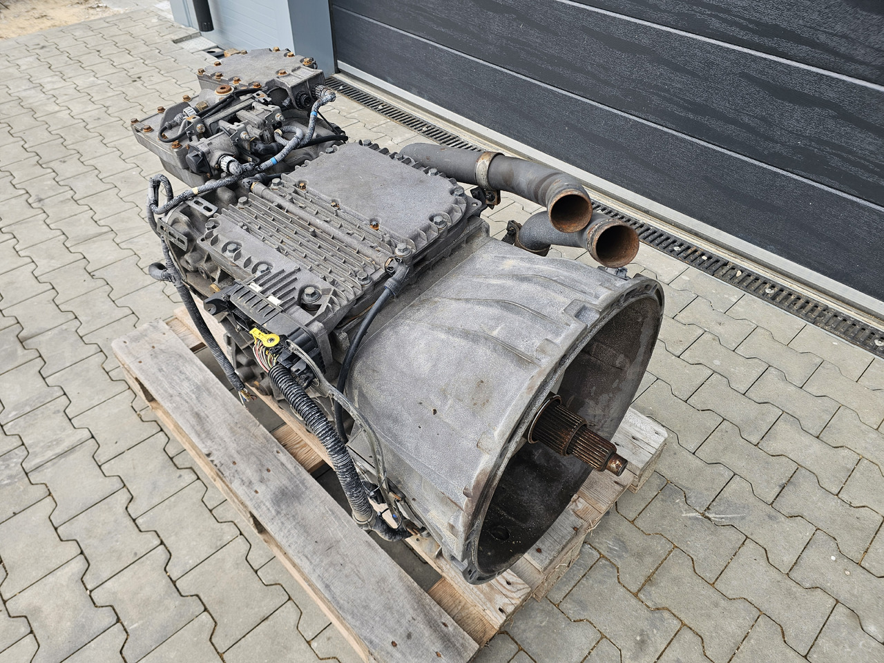 VOLVO FH FM FMX / SPO2812 / RETARDER / CRAWLER / COMPLETE GEARBOX - Menjač: slika 3 VOLVO FH FM FMX / SPO2812 / RETARDER / CRAWLER / COMPLETE GEARBOX - Menjač: slika 3