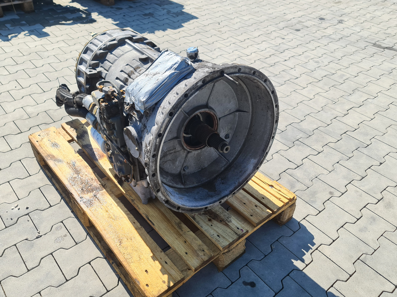 VOLVO FH FM GEARBOX / VT1906PT / POWERTRONIC / WORLDWIDE DELIVERY - Menjač: slika 2 VOLVO FH FM GEARBOX / VT1906PT / POWERTRONIC / WORLDWIDE DELIVERY - Menjač: slika 2