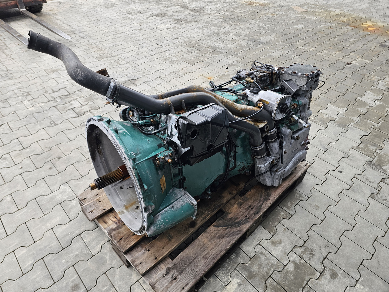VOLVO FH13 FH16 / GEARBOX / RETARDER / VTO2814B / MANUAL / WORLDWIDE DELIVERY - Menjač: slika 4 VOLVO FH13 FH16 / GEARBOX / RETARDER / VTO2814B / MANUAL / WORLDWIDE DELIVERY - Menjač: slika 4