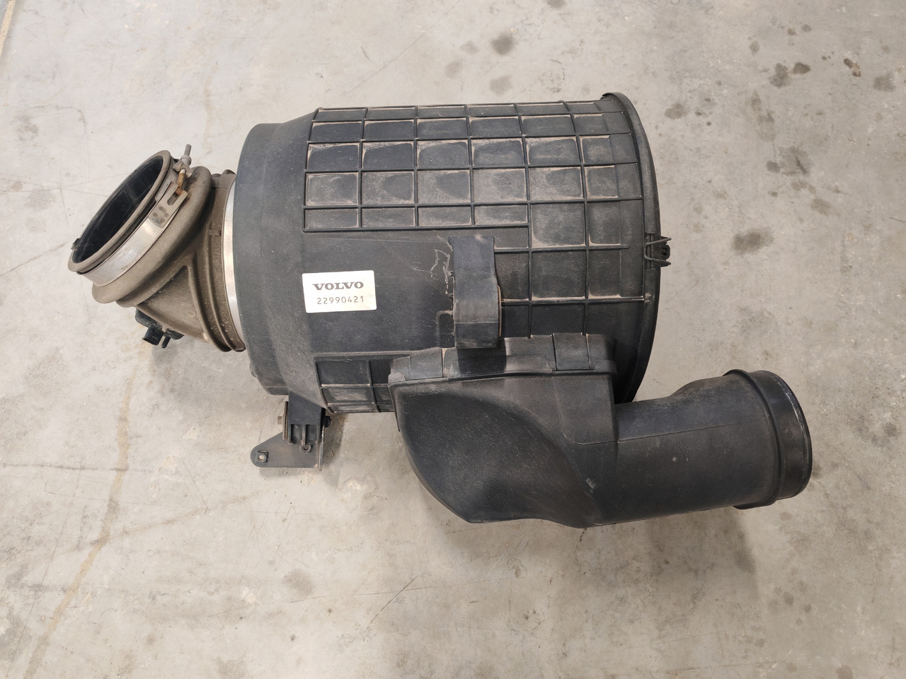 VOLVO FH5 FM5 EURO 6 / COMPLETE AIR FILTER / 22990421 - Filter za vazduh: slika 2 VOLVO FH5 FM5 EURO 6 / COMPLETE AIR FILTER / 22990421 - Filter za vazduh: slika 2