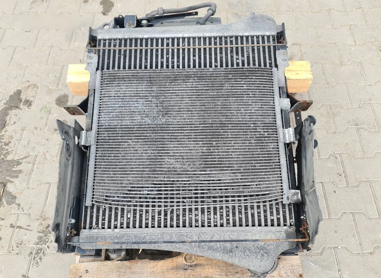 Volvo FL - Radijator za Kamion: slika 2 Volvo FL - Radijator za Kamion: slika 2