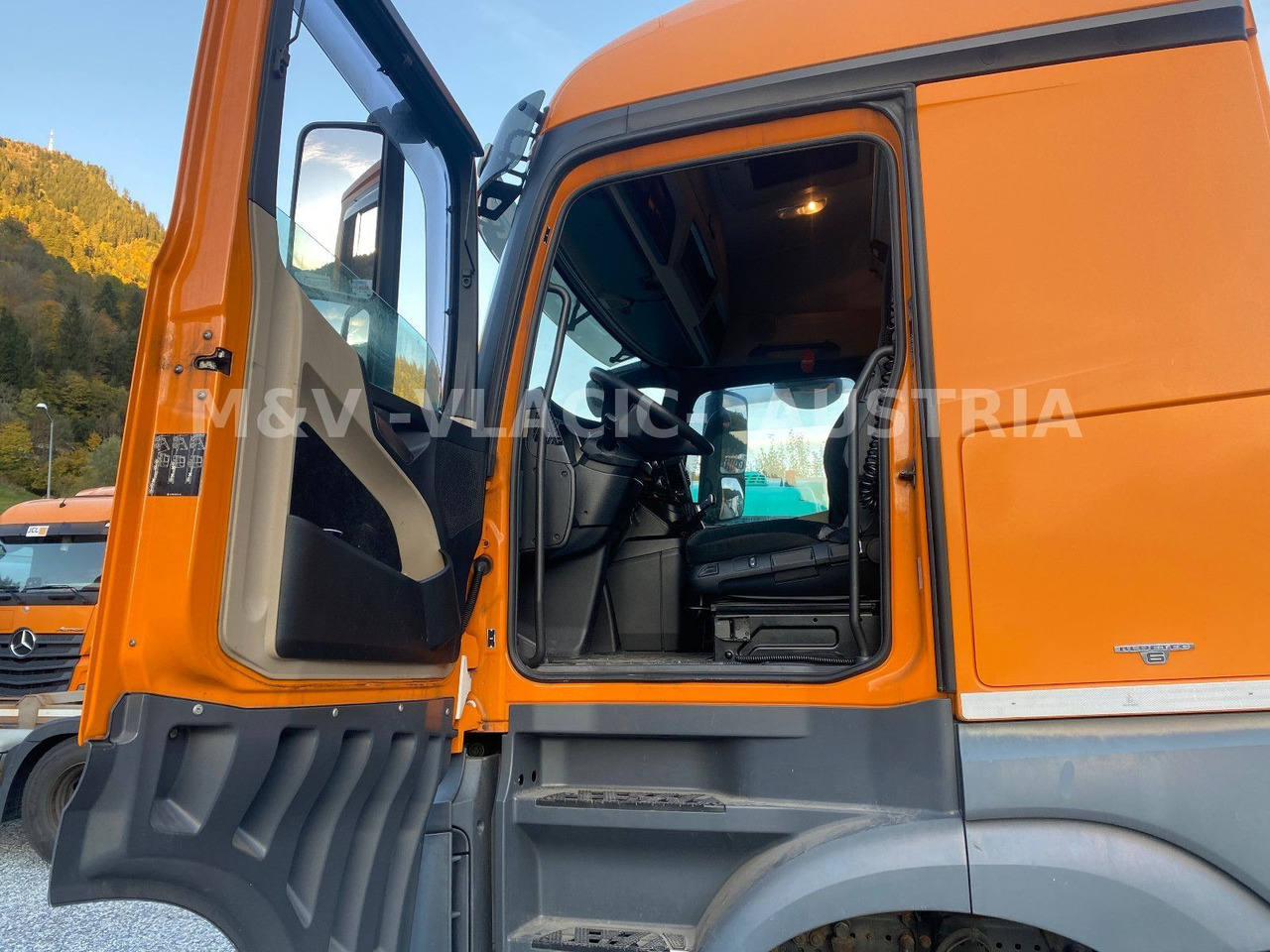 Mercedes-Benz 2542 - Kamion za prevoz kontejnera/ Kamion sa promenjivim sandukom: slika 3 Mercedes-Benz 2542 - Kamion za prevoz kontejnera/ Kamion sa promenjivim sandukom: slika 3