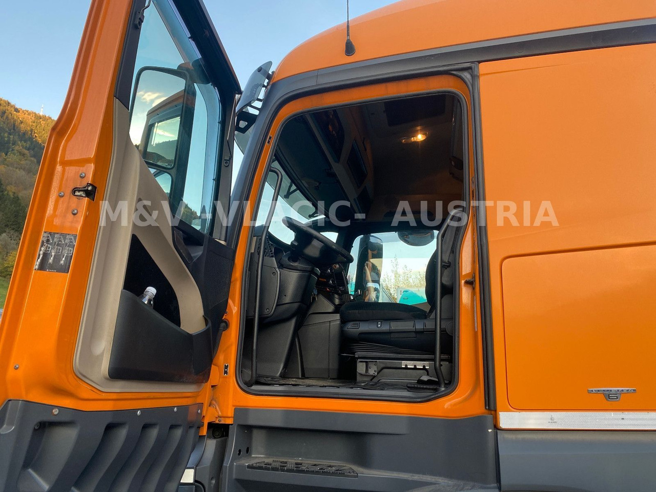 Mercedes-Benz 2542 - Kamion za prevoz kontejnera/ Kamion sa promenjivim sandukom: slika 3 Mercedes-Benz 2542 - Kamion za prevoz kontejnera/ Kamion sa promenjivim sandukom: slika 3