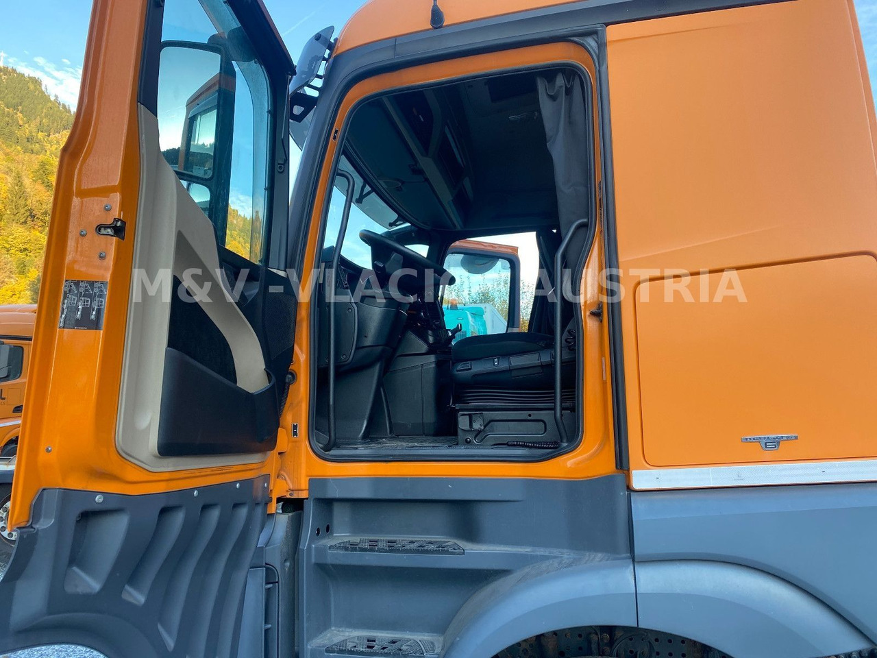 Mercedes-Benz 2542 - Kamion za prevoz kontejnera/ Kamion sa promenjivim sandukom: slika 2 Mercedes-Benz 2542 - Kamion za prevoz kontejnera/ Kamion sa promenjivim sandukom: slika 2