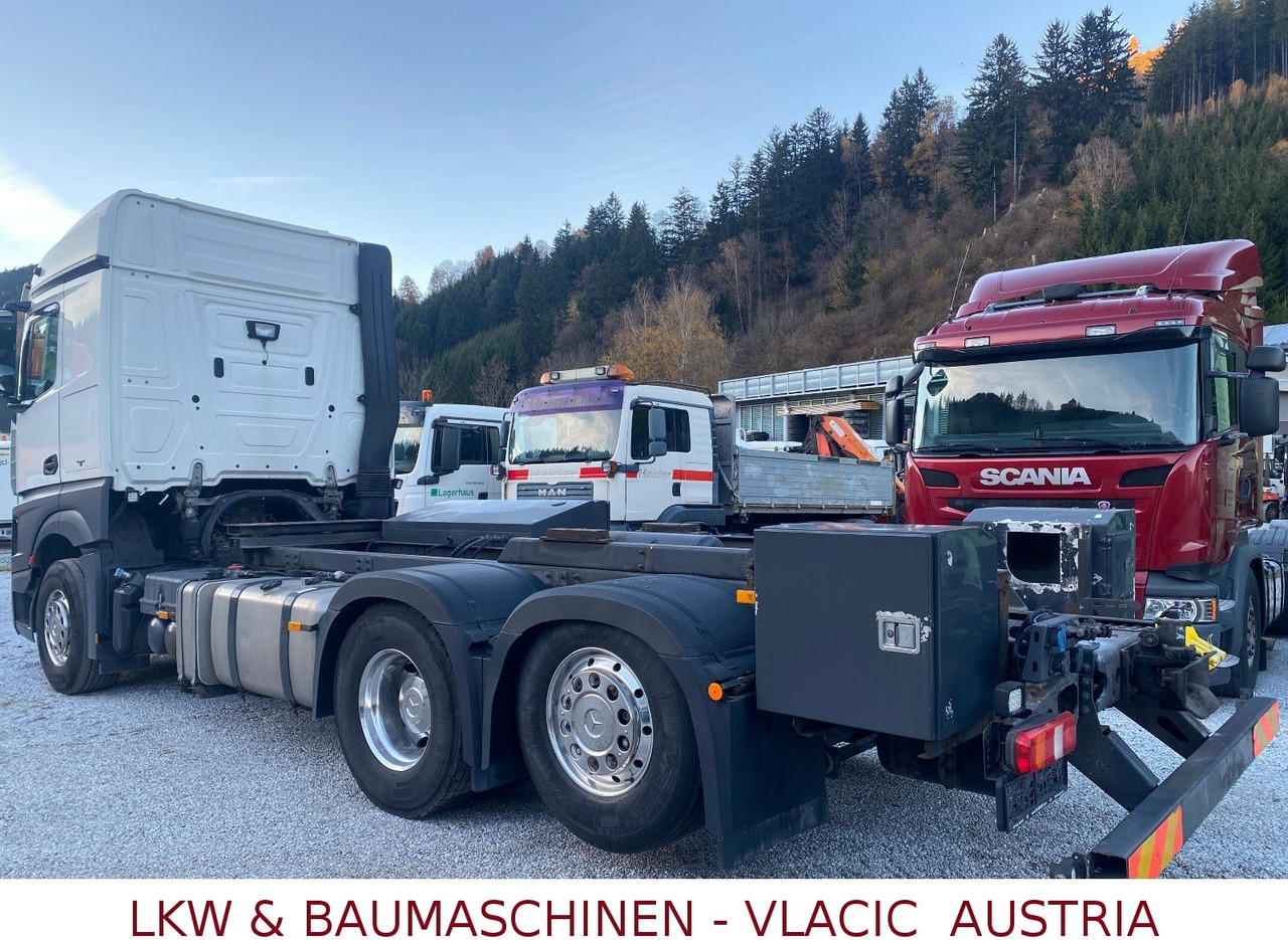 Mercedes-Benz Actros 963-0-C - Kamion cisterna: slika 4 Mercedes-Benz Actros 963-0-C - Kamion cisterna: slika 4