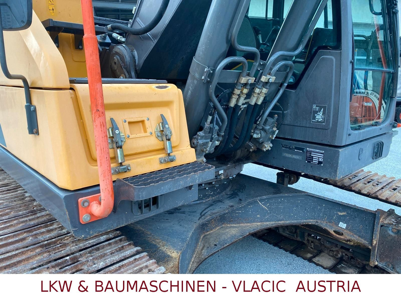 Bager guseničar Volvo EC 220 EL: slika 10 Bager guseničar Volvo EC 220 EL: slika 10