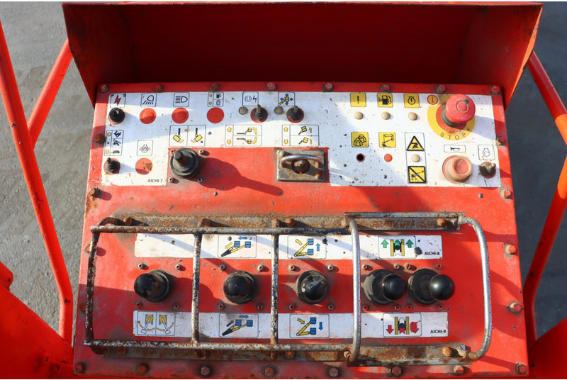 Zglobna platforma Aichi SR18A: slika 13