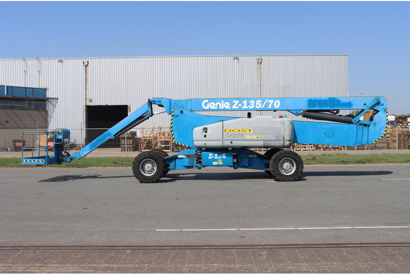Genie Z135 - Zglobna platforma: slika 4 Genie Z135 - Zglobna platforma: slika 4