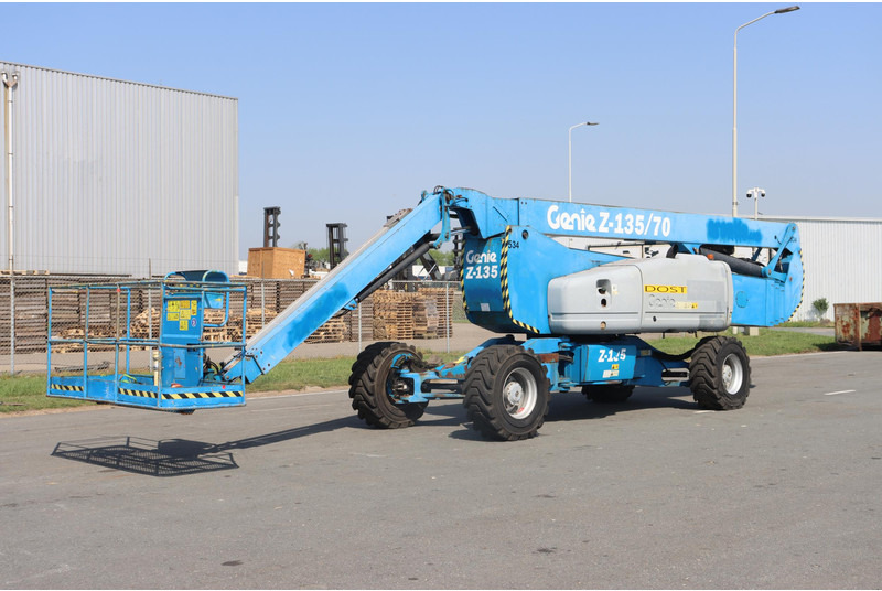 Genie Z135 - Zglobna platforma: slika 3 Genie Z135 - Zglobna platforma: slika 3