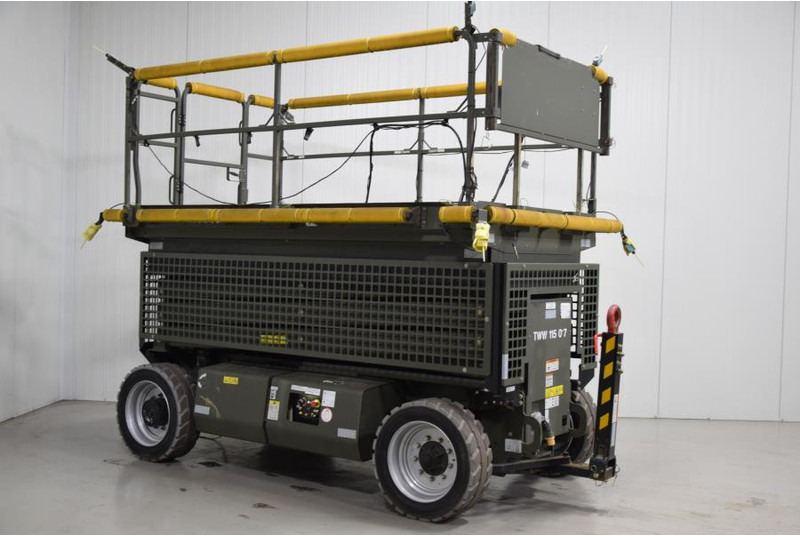 JLG M3369 - Lift u obliku makaza: slika 1 JLG M3369 - Lift u obliku makaza: slika 1