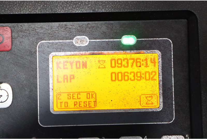 Električni viljuškar Toyota 8FBMT25: slika 8 Električni viljuškar Toyota 8FBMT25: slika 8