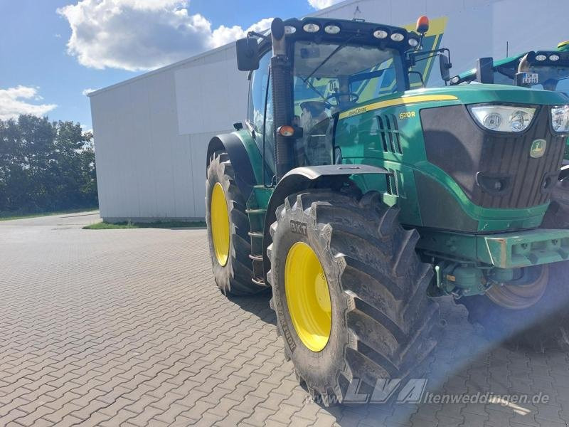 John Deere 6210R - Traktor: slika 2 John Deere 6210R - Traktor: slika 2