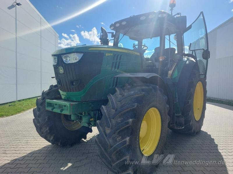 John Deere 6210R - Traktor: slika 1 John Deere 6210R - Traktor: slika 1
