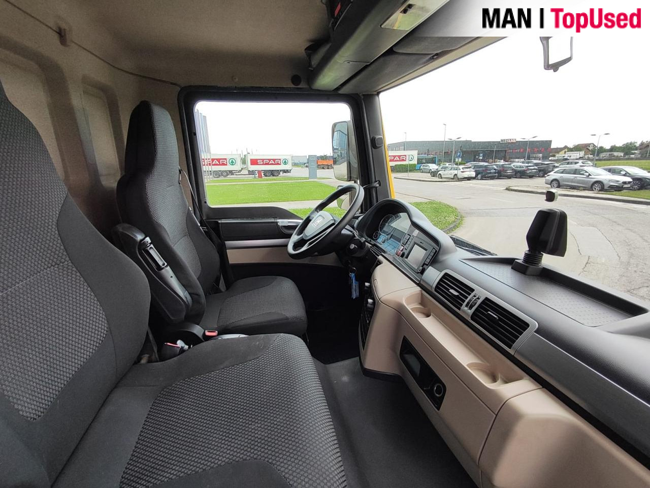 MAN TGM 18.290 4X2 BL - Kamion sa zatvorenim sandukom: slika 2 MAN TGM 18.290 4X2 BL - Kamion sa zatvorenim sandukom: slika 2