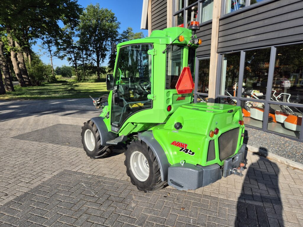 AVANT 745 optidrive - Zglobni utovarivač: slika 3 AVANT 745 optidrive - Zglobni utovarivač: slika 3