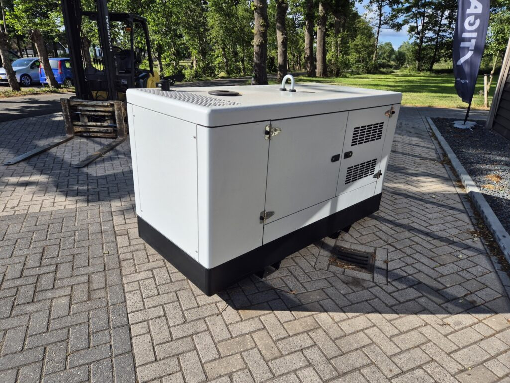 BRINKMAN & NIEMEIJER diesel generator - Set generatora: slika 1 BRINKMAN & NIEMEIJER diesel generator - Set generatora: slika 1