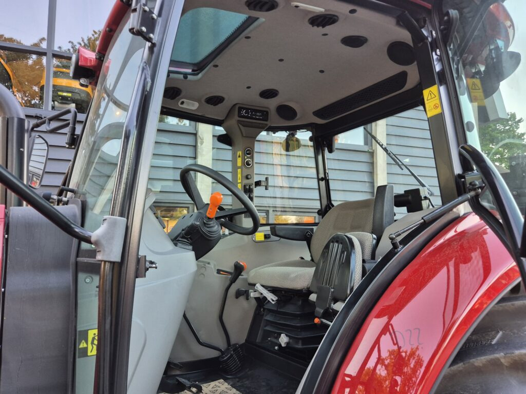 CASE FARMALL 100X - Traktor: slika 2 CASE FARMALL 100X - Traktor: slika 2