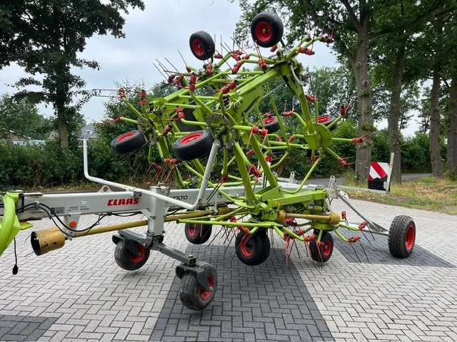 CLAAS VOLTO 1300T tedder - Prevrtač/ Grabuljač: slika 1 CLAAS VOLTO 1300T tedder - Prevrtač/ Grabuljač: slika 1