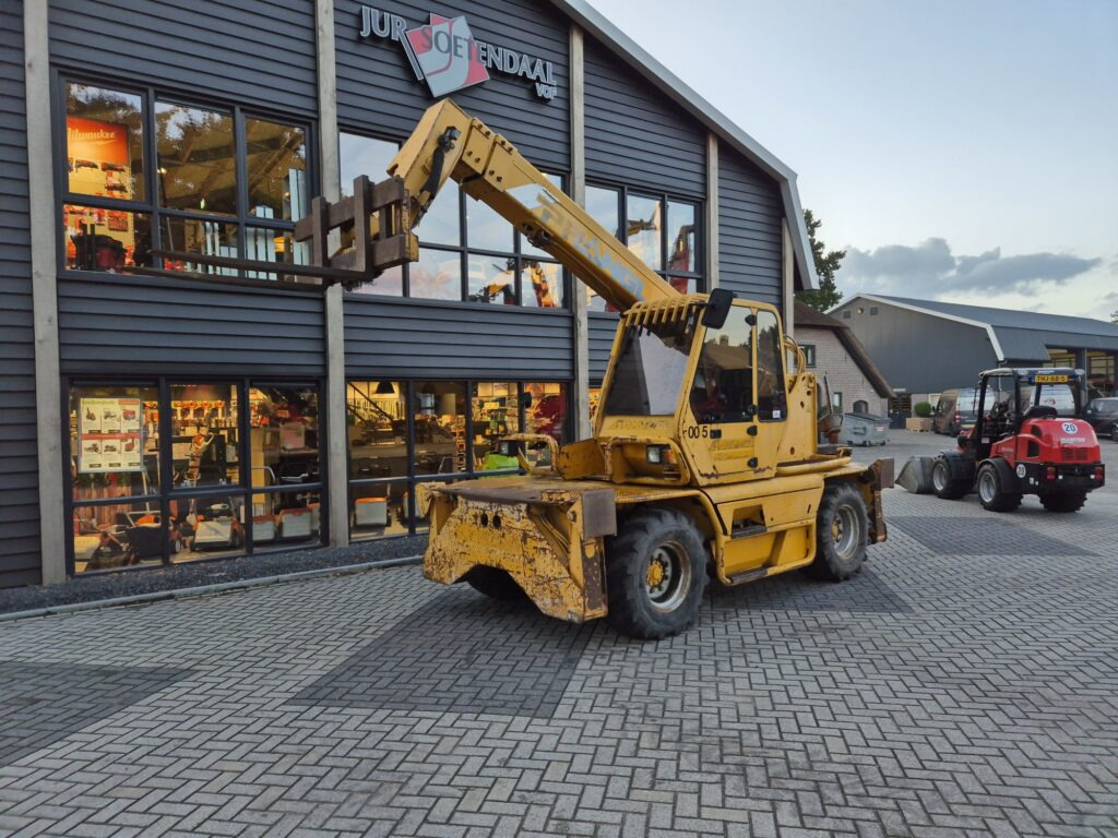 MERLO Roto 30.13 - Teleskopski upravljač: slika 2 MERLO Roto 30.13 - Teleskopski upravljač: slika 2