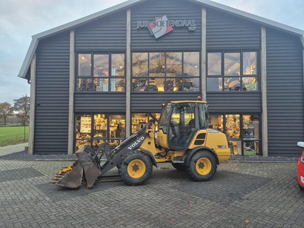 VOLVO L25F - Utovarivač točkaš: slika 1 VOLVO L25F - Utovarivač točkaš: slika 1