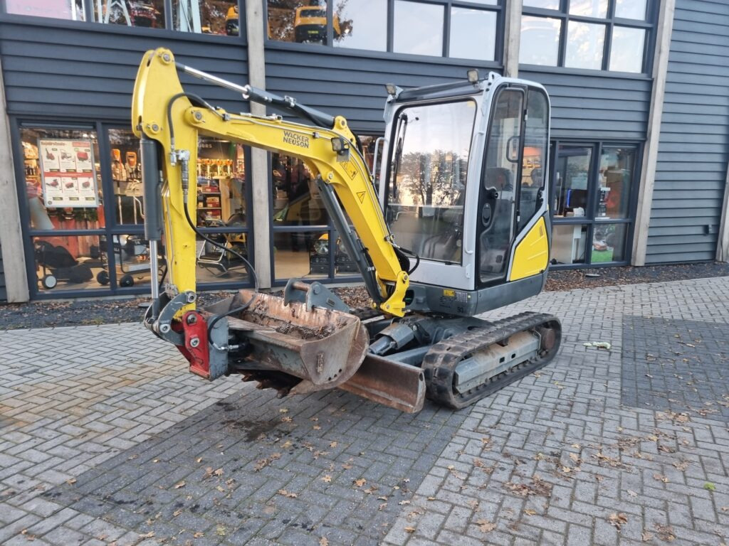 WACKER NEUSON ET24 minidigger - Mini bager: slika 2 WACKER NEUSON ET24 minidigger - Mini bager: slika 2