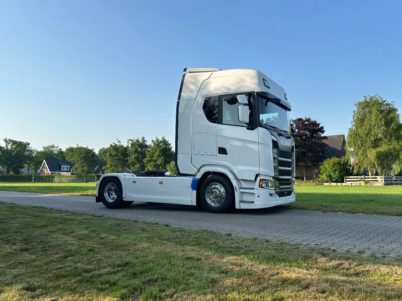 Scania S500 NGS | 4x2 NB | 4 BALOON SUSP. | PARK-COOLER | RETARDER | FULL-AIR | PTO PREP. | ACC | - Tegljač: slika 5 Scania S500 NGS | 4x2 NB | 4 BALOON SUSP. | PARK-COOLER | RETARDER | FULL-AIR | PTO PREP. | ACC | - Tegljač: slika 5