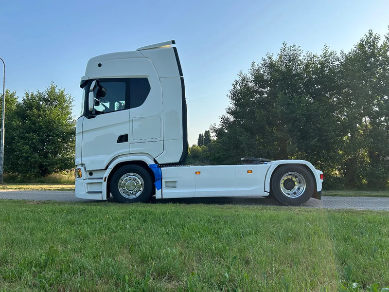 Scania S500 NGS | 4x2 NB | 4 BALOON SUSP. | PARK-COOLER | RETARDER | FULL-AIR | PTO PREP. | ACC | - Tegljač: slika 2 Scania S500 NGS | 4x2 NB | 4 BALOON SUSP. | PARK-COOLER | RETARDER | FULL-AIR | PTO PREP. | ACC | - Tegljač: slika 2