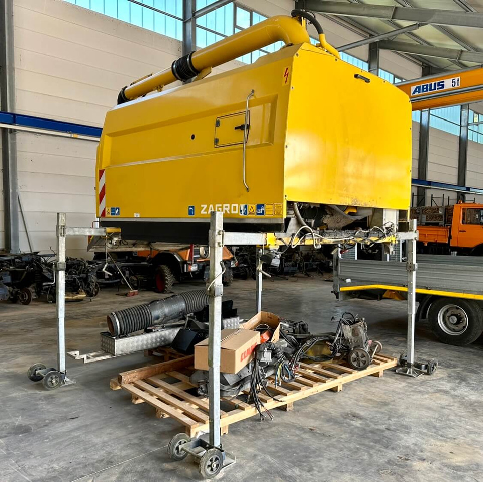 Unimog Aufbaukehrmaschine Trilety SK-370 - Rezervni deo za Autočistilica: slika 1 Unimog Aufbaukehrmaschine Trilety SK-370 - Rezervni deo za Autočistilica: slika 1