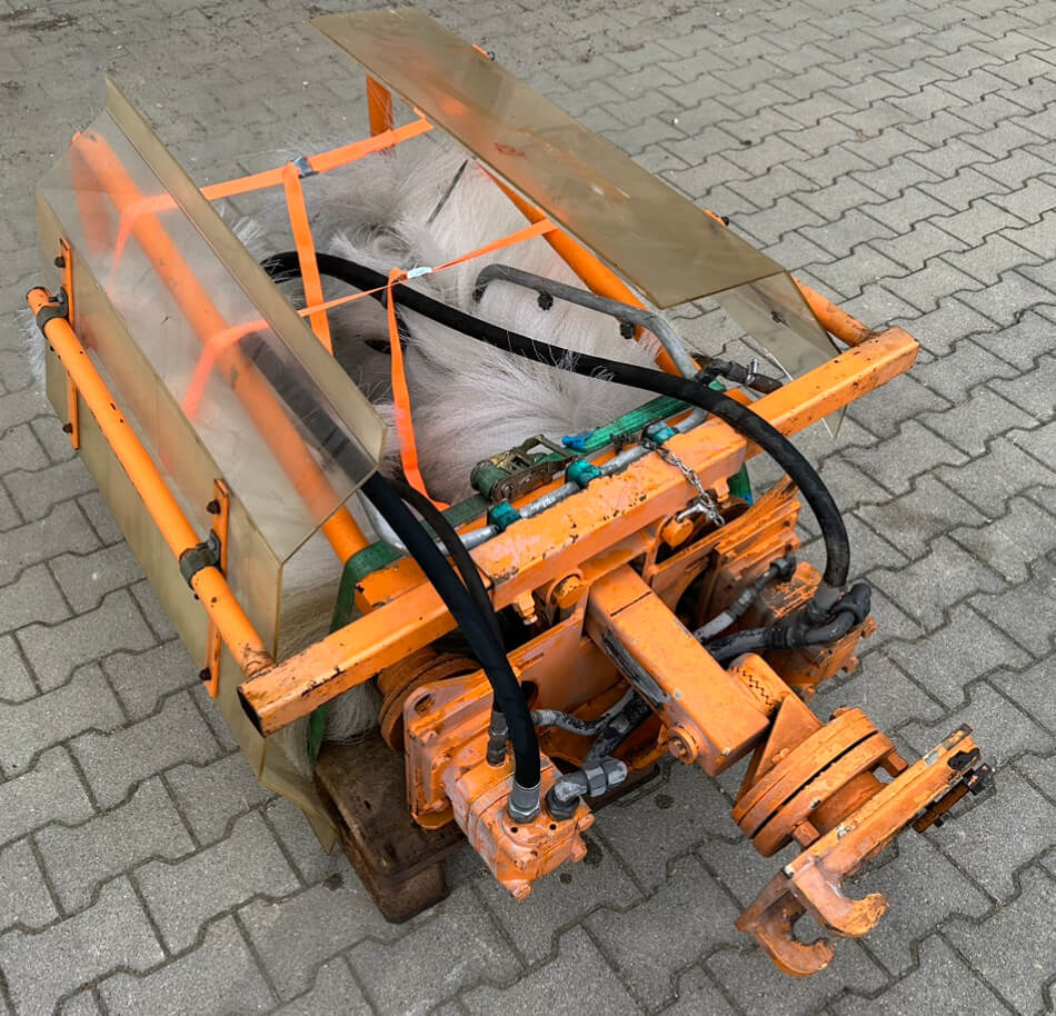 Unimog Doppelwaschbürste Mulag DWB - Metle: slika 1 Unimog Doppelwaschbürste Mulag DWB - Metle: slika 1