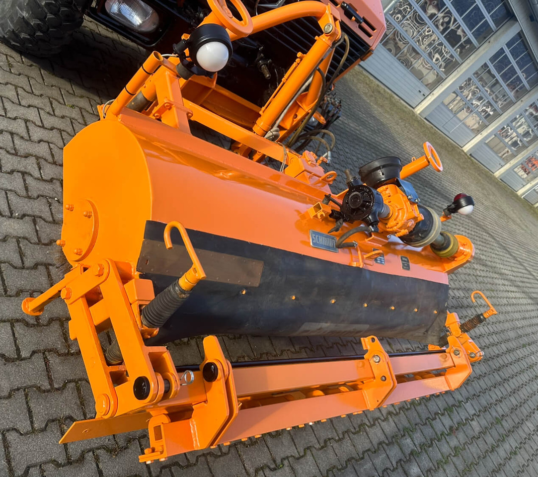 Unimog Frontanbaukehrbesen Schmidt VKS4.2 - Metle: slika 2 Unimog Frontanbaukehrbesen Schmidt VKS4.2 - Metle: slika 2
