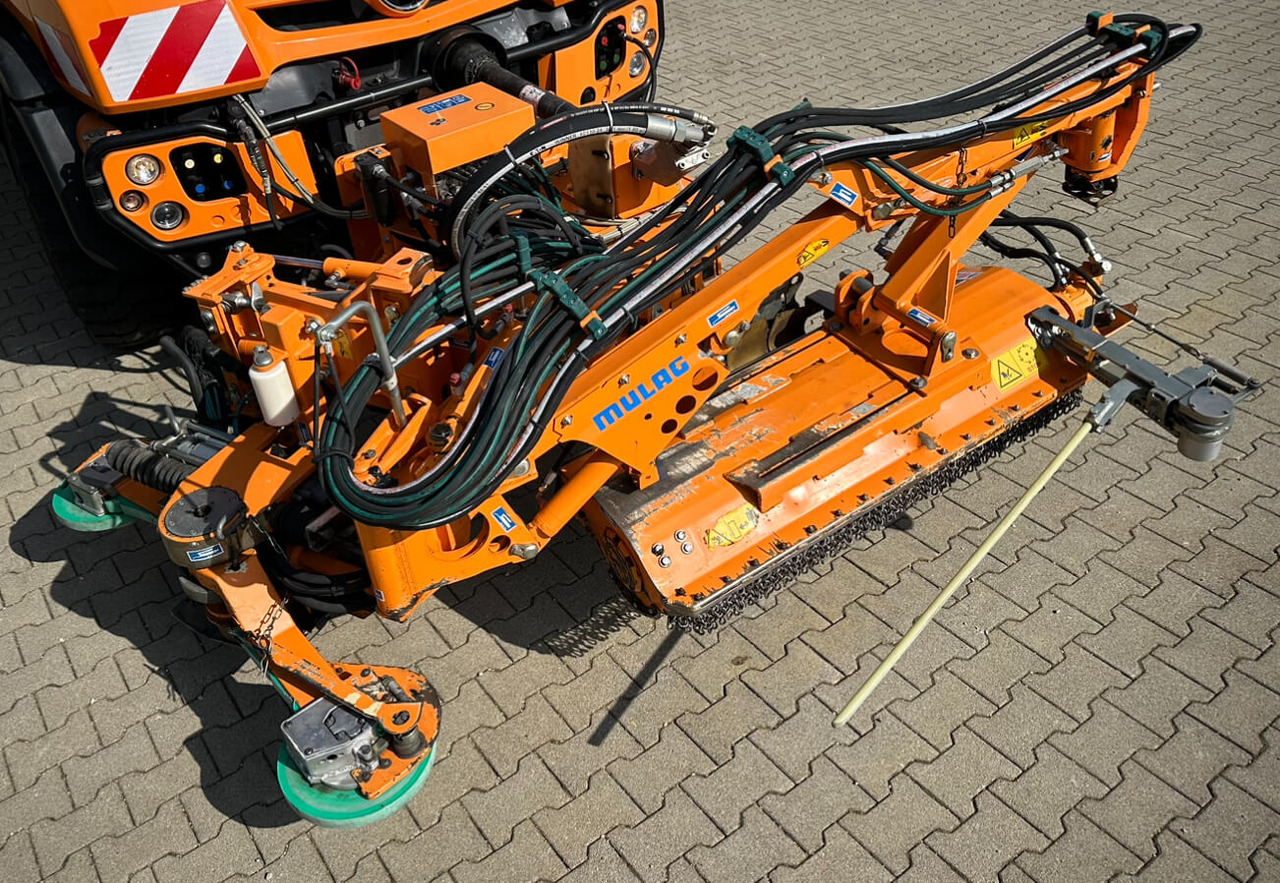 Unimog Leitpfostenausmähgerät / Randstreifenmähger - Kranska kosilica: slika 2 Unimog Leitpfostenausmähgerät / Randstreifenmähger - Kranska kosilica: slika 2