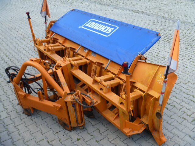 Unimog Schneepflug - Schneeschild Schmidt MF 3.3 - Raonik za sneg: slika 4 Unimog Schneepflug - Schneeschild Schmidt MF 3.3 - Raonik za sneg: slika 4