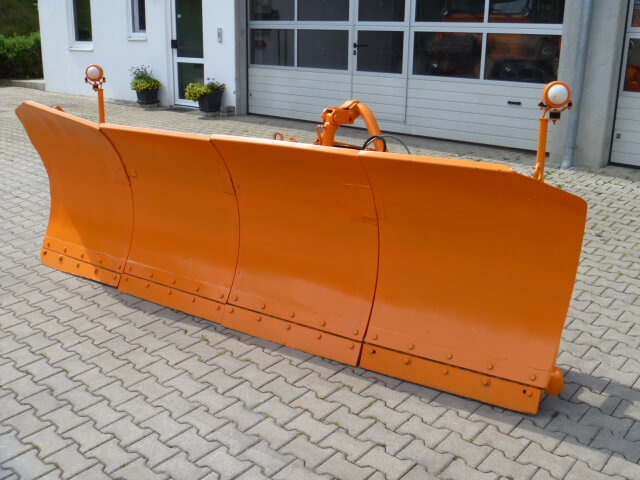 Unimog Schneepflug - Schneeschild Schmidt MF5.3 - Raonik za sneg: slika 2 Unimog Schneepflug - Schneeschild Schmidt MF5.3 - Raonik za sneg: slika 2