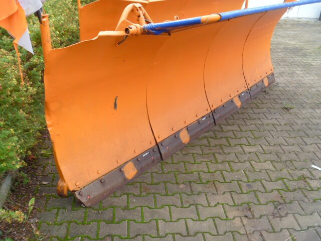 Unimog Schneepflug - Schneeschild Schmidt MF5.3 - Raonik za sneg: slika 2 Unimog Schneepflug - Schneeschild Schmidt MF5.3 - Raonik za sneg: slika 2