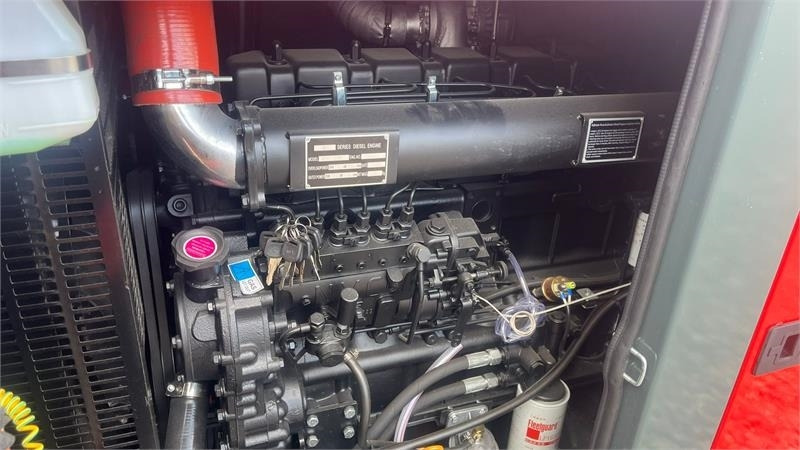 Bauer GFS-120 ATS, 120 kW/150 kVA - Set generatora: slika 4 Bauer GFS-120 ATS, 120 kW/150 kVA - Set generatora: slika 4