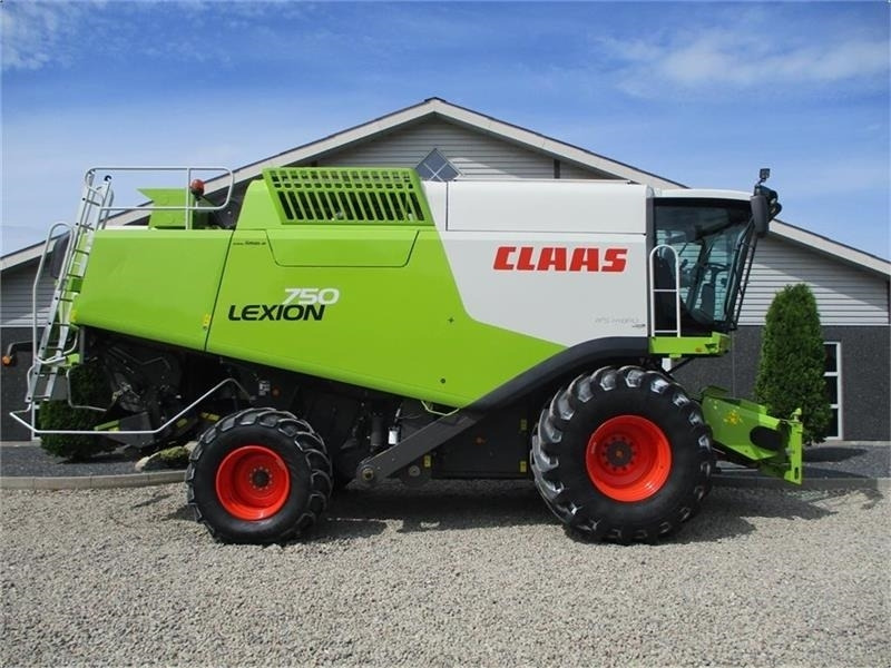 Claas LEXION 750 Gårdmaskine med kun 1480timer og V900 s - Kombinovani kombajn: slika 2 Claas LEXION 750 Gårdmaskine med kun 1480timer og V900 s - Kombinovani kombajn: slika 2