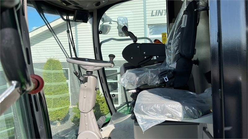 Deutz-fahr C7206 With 24feed - 7.2m header. New and unused Co - Kombinovani kombajn: slika 2 Deutz-fahr C7206 With 24feed - 7.2m header. New and unused Co - Kombinovani kombajn: slika 2