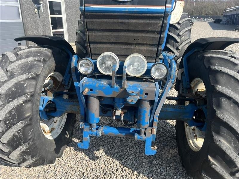 Ford TW 15 F II med HEVA opklappelig frontlift - Traktor: slika 4 Ford TW 15 F II med HEVA opklappelig frontlift - Traktor: slika 4