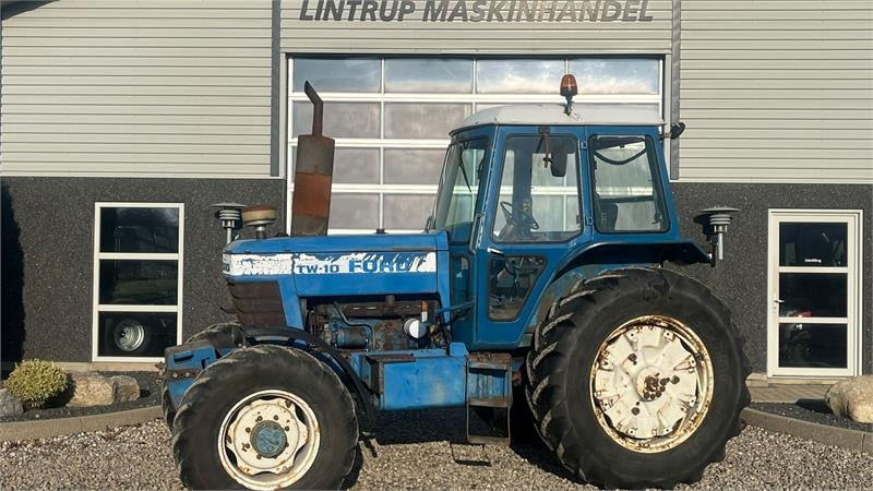 Ford TW10 Meget original 4wd Ford TW10. - Traktor: slika 1 Ford TW10 Meget original 4wd Ford TW10. - Traktor: slika 1