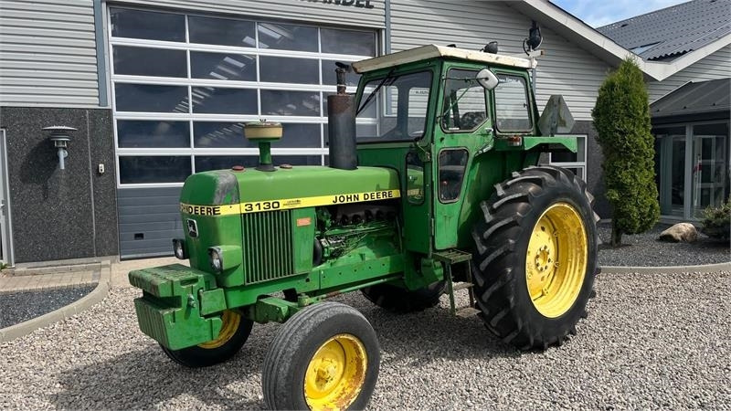 John Deere 3130 - Traktor: slika 2 John Deere 3130 - Traktor: slika 2