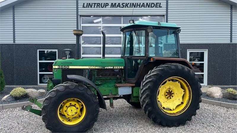 John Deere 3650 Med frontlift - Traktor: slika 1 John Deere 3650 Med frontlift - Traktor: slika 1