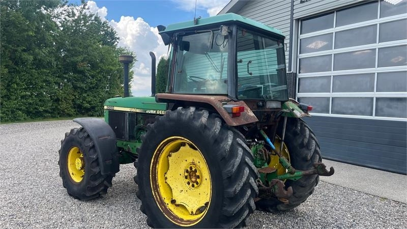 John Deere 3650 Med frontlift - Traktor: slika 3 John Deere 3650 Med frontlift - Traktor: slika 3